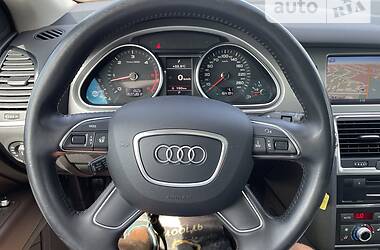 Внедорожник / Кроссовер Audi Q7 2013 в 