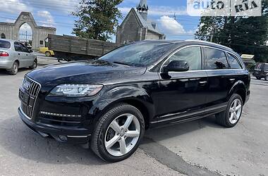 Внедорожник / Кроссовер Audi Q7 2013 в 