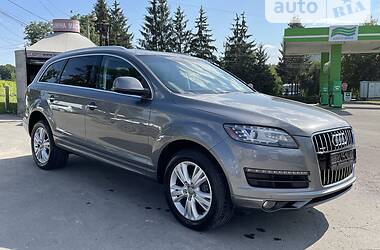 Внедорожник / Кроссовер Audi Q7 2011 в 