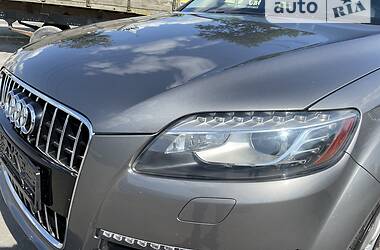 Внедорожник / Кроссовер Audi Q7 2011 в 