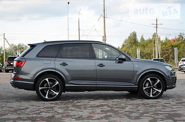 Внедорожник / Кроссовер Audi Q7 2017 в Луцке