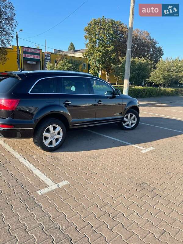 Позашляховик / Кросовер Audi Q7 2012 в Житомирі
