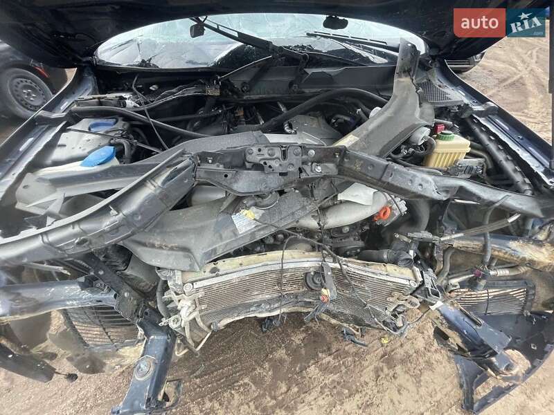 Внедорожник / Кроссовер Audi Q7 2012 в Харькове