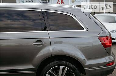 Внедорожник / Кроссовер Audi Q7 2014 в Бурштыне