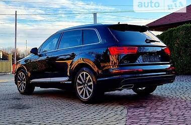 Внедорожник / Кроссовер Audi Q7 2016 в Мукачево