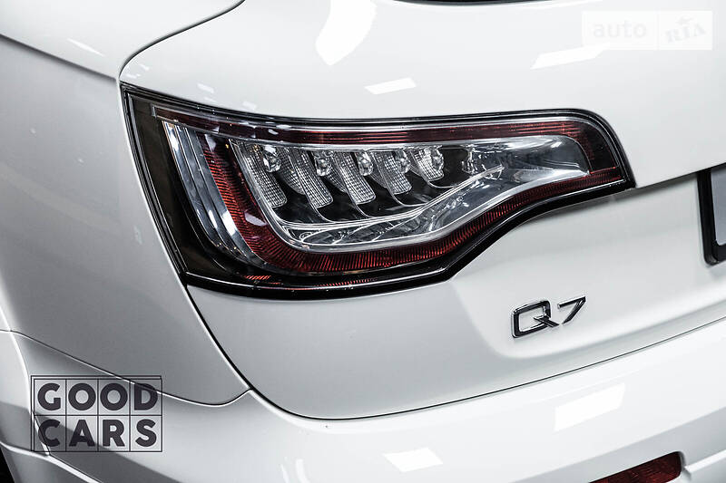 Позашляховик / Кросовер Audi Q7 2009 в Одесі
