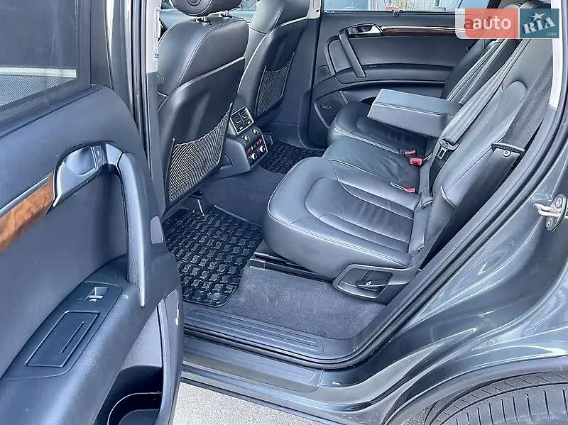 Позашляховик / Кросовер Audi Q7 2014 в Черкасах