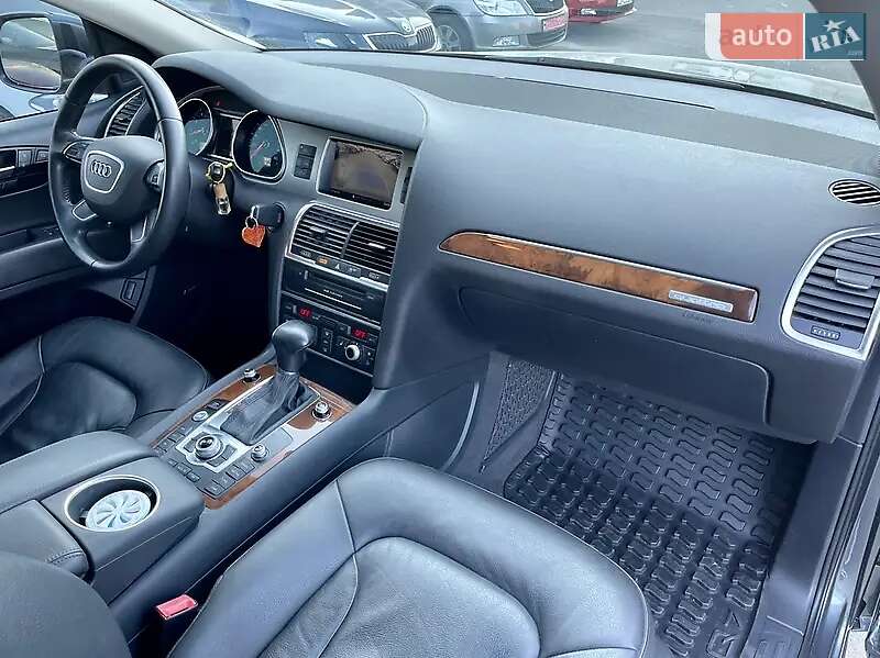 Позашляховик / Кросовер Audi Q7 2014 в Черкасах