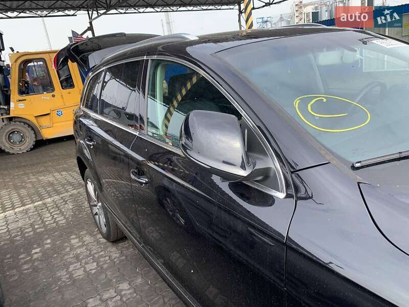 Позашляховик / Кросовер Audi Q7 2015 в Черкасах