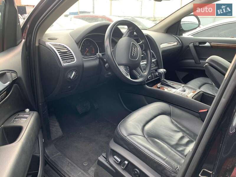 Позашляховик / Кросовер Audi Q7 2015 в Черкасах