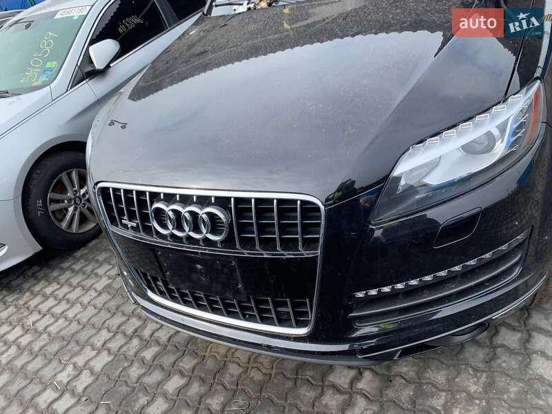 Позашляховик / Кросовер Audi Q7 2015 в Черкасах