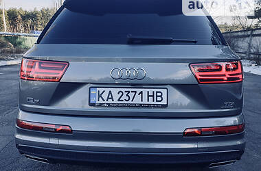 Внедорожник / Кроссовер Audi Q7 2016 в Кривом Роге