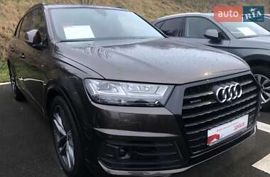 Внедорожник / Кроссовер Audi Q7 2017 в Кременчуге