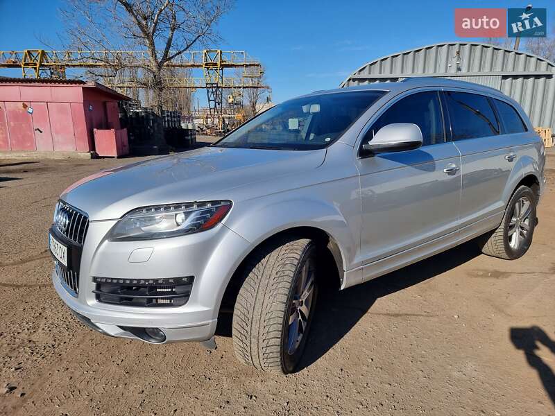 Позашляховик / Кросовер Audi Q7 2011 в Одесі