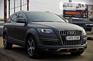 Позашляховик / Кросовер Audi Q7 2012 в 