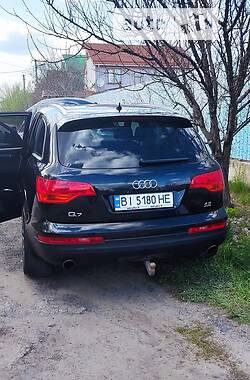 Позашляховик / Кросовер Audi Q7 2006 в Полтаві