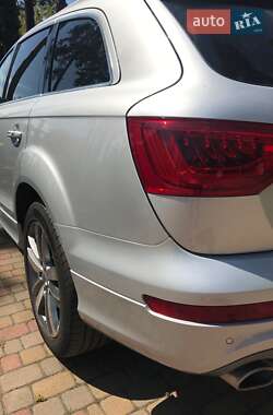 Внедорожник / Кроссовер Audi Q7 2013 в 