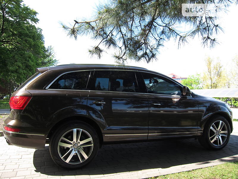 Позашляховик / Кросовер Audi Q7 2014 в Дніпрі