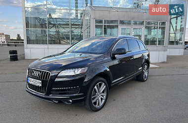Позашляховик / Кросовер Audi Q7 2015 в 