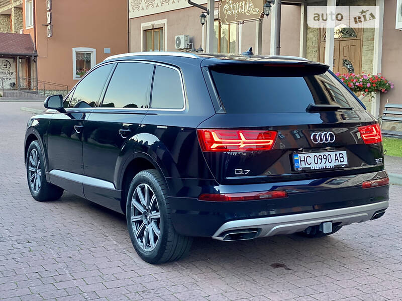 Внедорожник / Кроссовер Audi Q7 2017 в Стрые