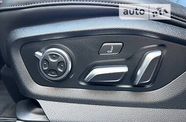 Позашляховик / Кросовер Audi Q7 2017 в 