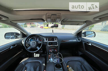 Позашляховик / Кросовер Audi Q7 2011 в Городку