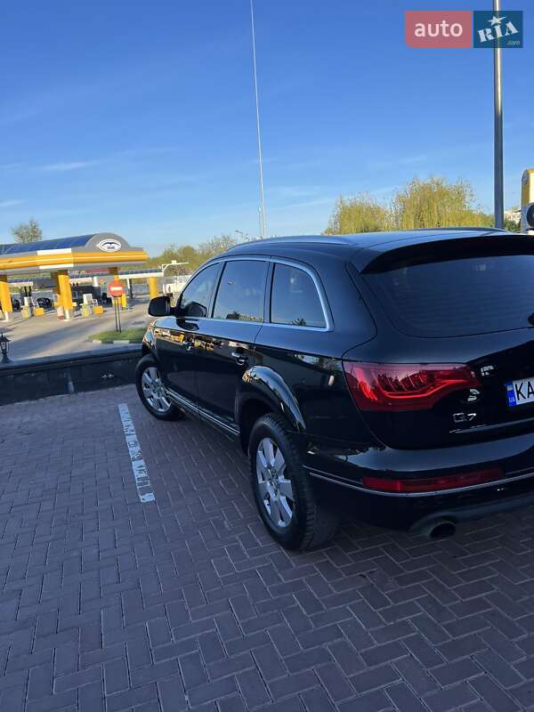 Внедорожник / Кроссовер Audi Q7 2013 в Ровно