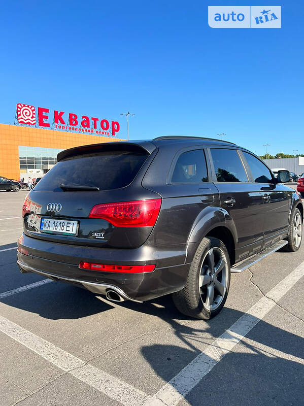 Внедорожник / Кроссовер Audi Q7 2013 в Полтаве