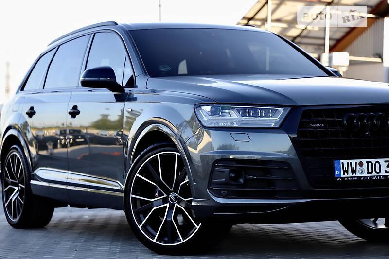 Позашляховик / Кросовер Audi Q7 2018 в Дрогобичі