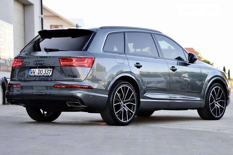 Позашляховик / Кросовер Audi Q7 2018 в Дрогобичі