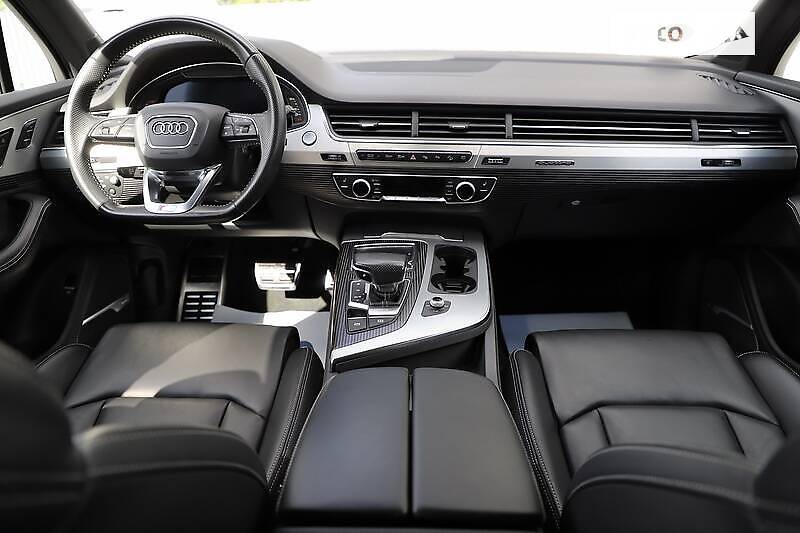 Позашляховик / Кросовер Audi Q7 2018 в Дрогобичі