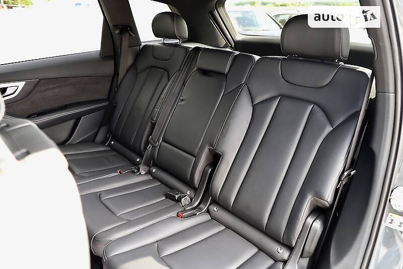 Позашляховик / Кросовер Audi Q7 2018 в Дрогобичі