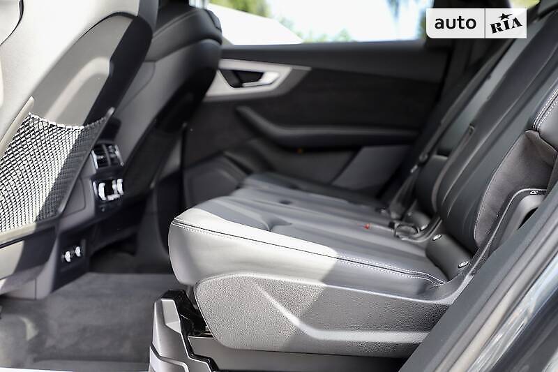 Позашляховик / Кросовер Audi Q7 2018 в Дрогобичі