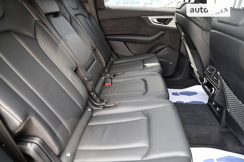 Позашляховик / Кросовер Audi Q7 2018 в Дрогобичі