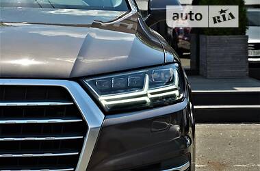 Позашляховик / Кросовер Audi Q7 2016 в Києві