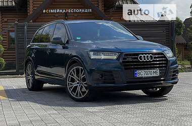 Внедорожник / Кроссовер Audi Q7 2018 в Стрые