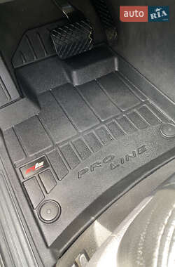 Внедорожник / Кроссовер Audi Q7 2013 в 