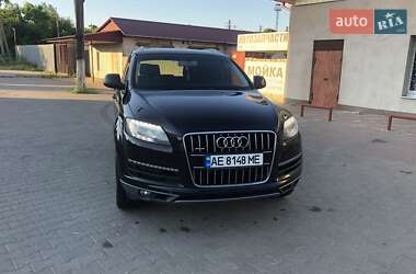Внедорожник / Кроссовер Audi Q7 2013 в Синельниково