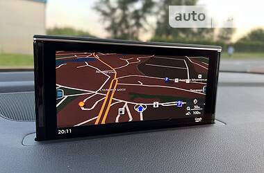 Позашляховик / Кросовер Audi Q7 2017 в 