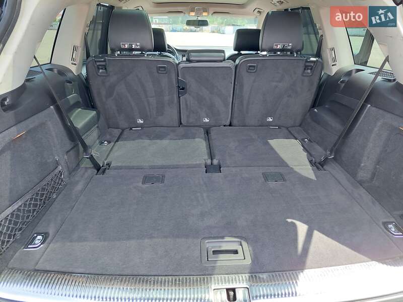 Позашляховик / Кросовер Audi Q7 2015 в Каневі