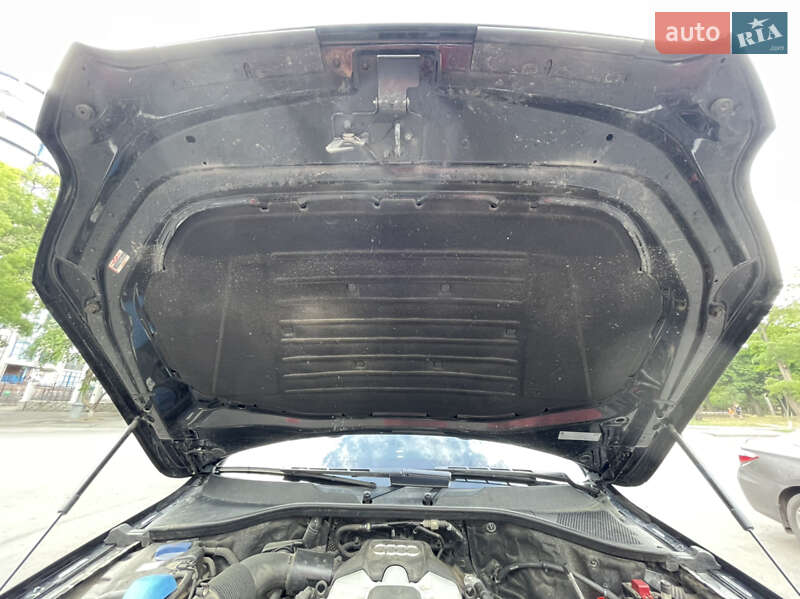 Внедорожник / Кроссовер Audi Q7 2015 в Одессе