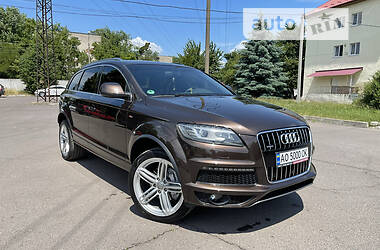 Внедорожник / Кроссовер Audi Q7 2014 в Ужгороде