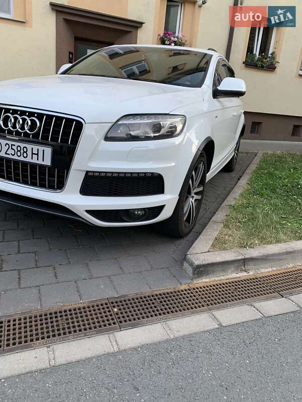 Позашляховик / Кросовер Audi Q7 2009 в Тячеві