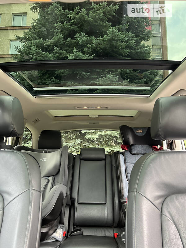 Позашляховик / Кросовер Audi Q7 2013 в Львові