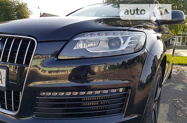 Позашляховик / Кросовер Audi Q7 2009 в 