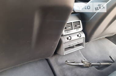 Позашляховик / Кросовер Audi Q7 2009 в 