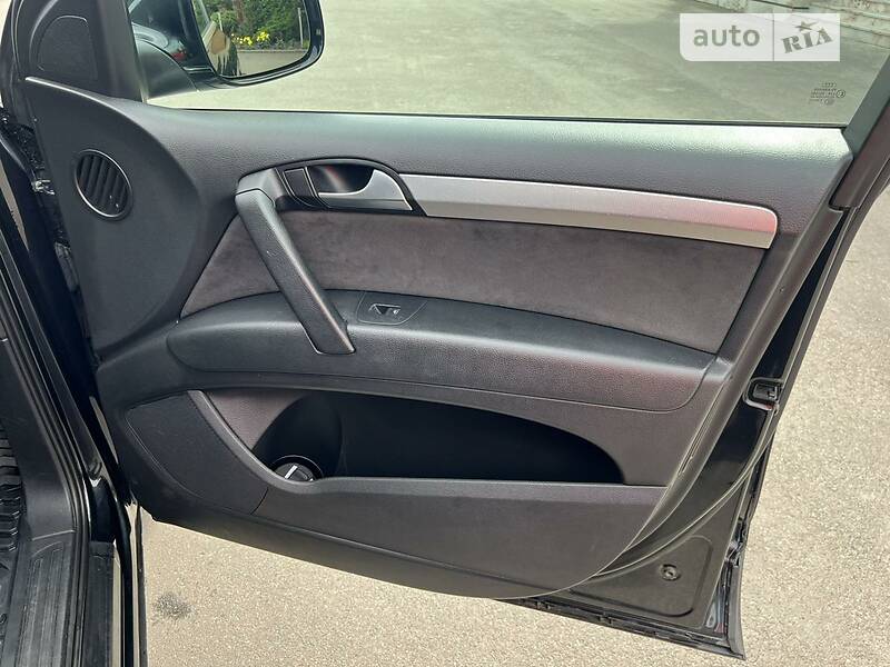 Внедорожник / Кроссовер Audi Q7 2007 в Тернополе