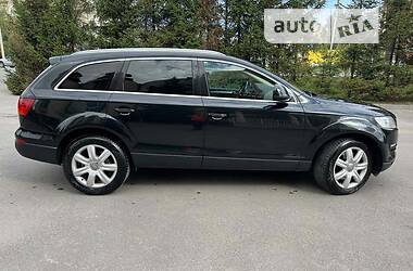 Позашляховик / Кросовер Audi Q7 2007 в 