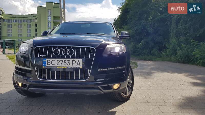 Внедорожник / Кроссовер Audi Q7 2013 в Городке