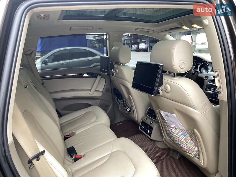 Позашляховик / Кросовер Audi Q7 2013 в Києві